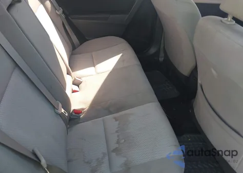 2016 Toyota Corolla Le Plus z USA, uszkodzony, nr VIN 2T1BURHEXGC500524